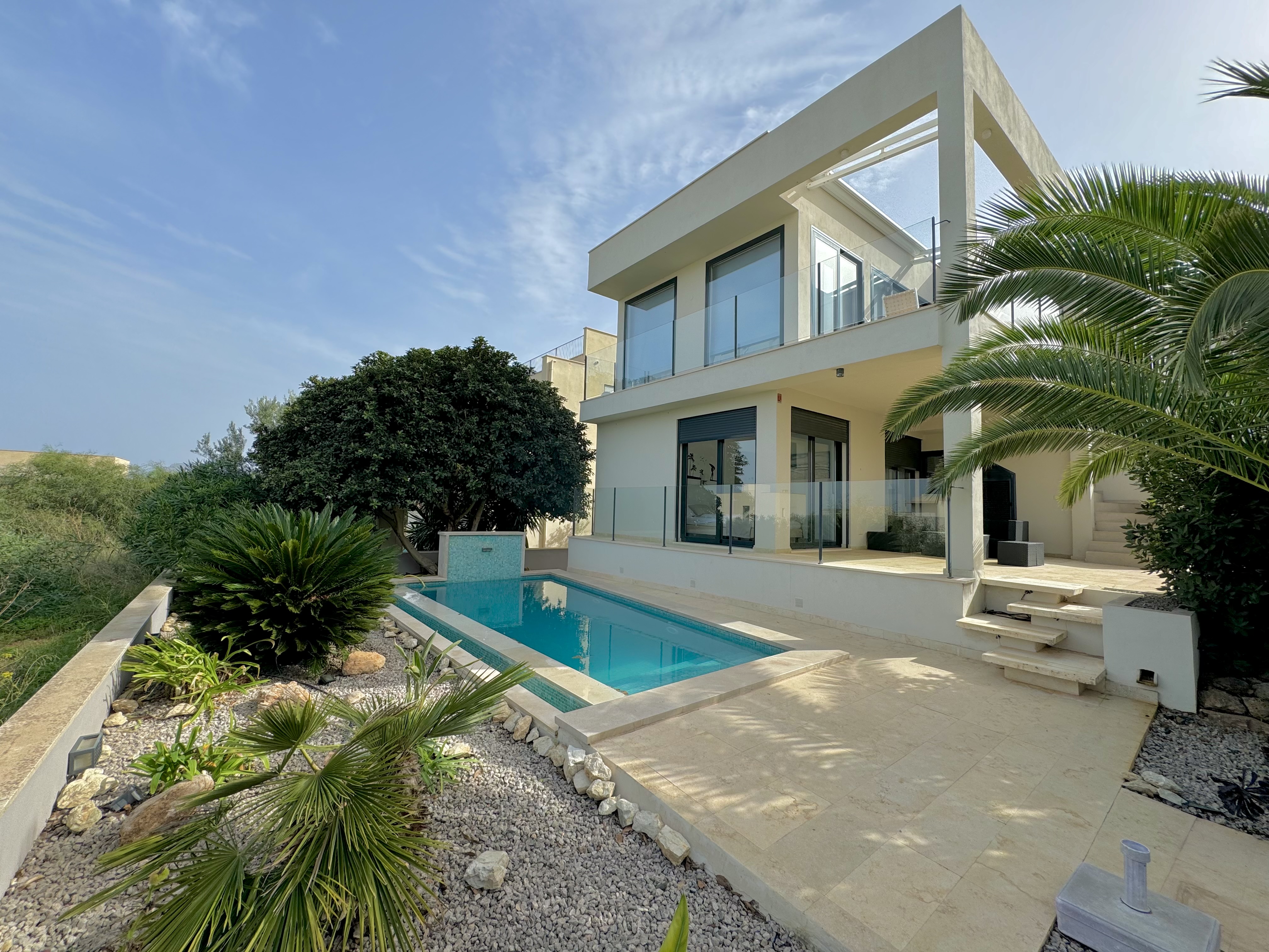 Chalet con vistas al mar y licencia vacacional en Colonia Sant Pere.