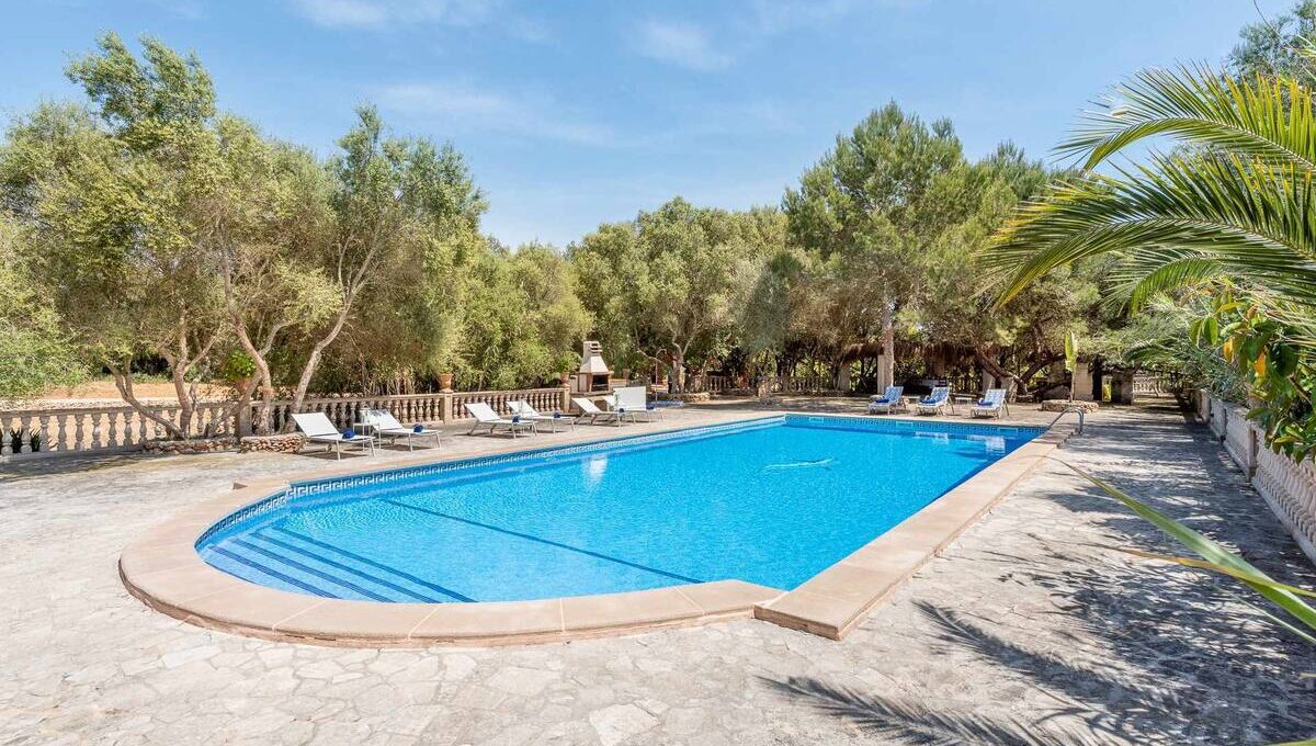 A - pool terrace 1