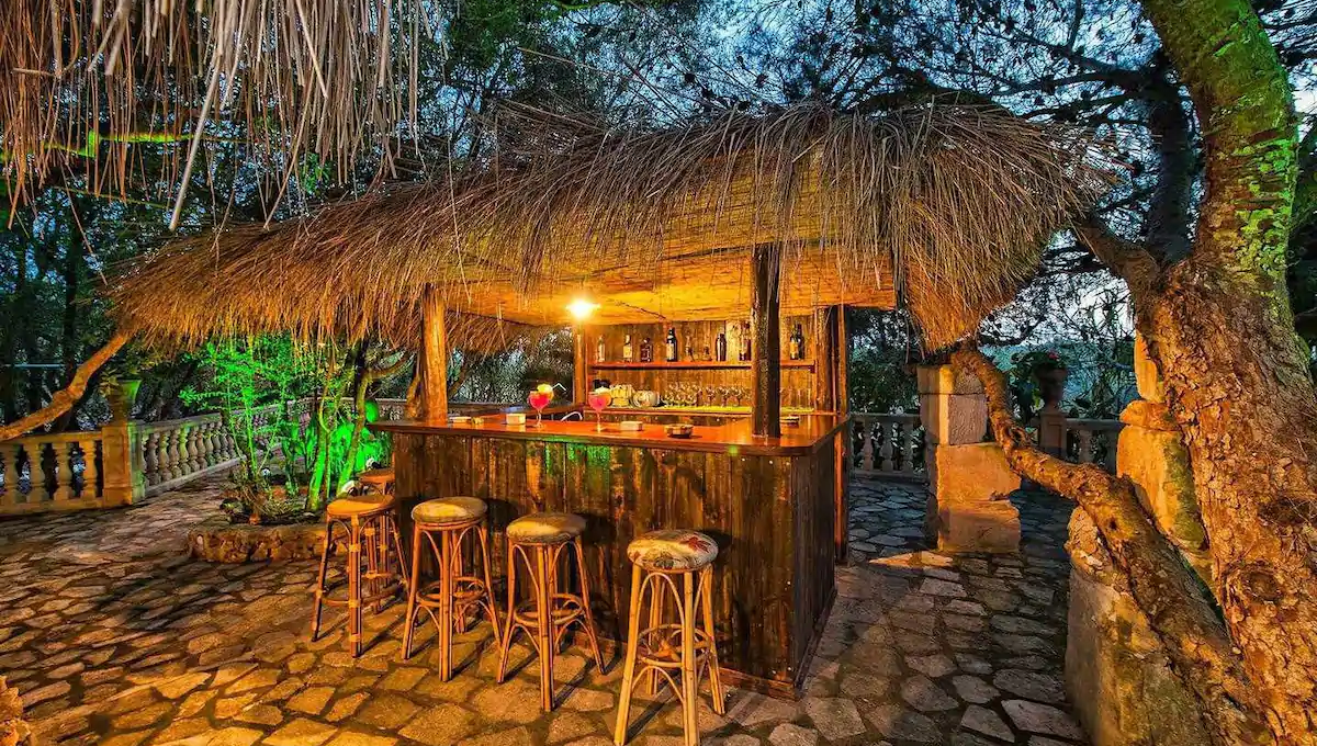 C - pool lounge cabana bar